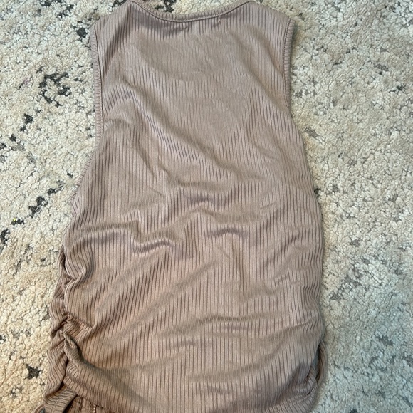 Light brown shirt - Picture 3 of 3